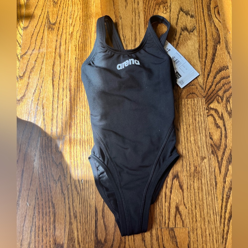 Arena size 20 women’s team swimsuit swim tech solid